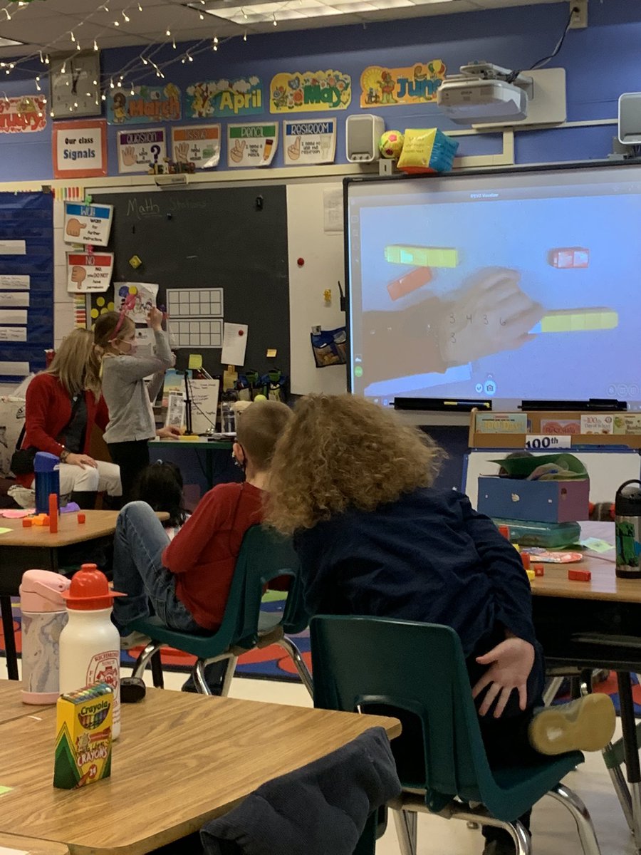 GRES_Principal's tweet photo. Number Talks in K, 1, and 2 today were on point!! #sharingourthinking #infullbloom https://t.co/GcAjdsOHK9