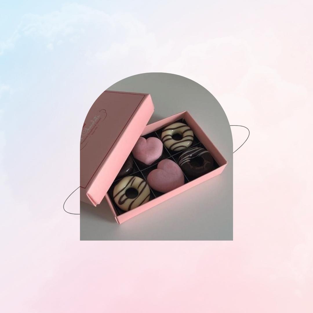 EMValentines's tweet photo. to: @mikackermanss

from: Precious Hearts

You have a delivery! https://t.co/nY4w5Ml5nE