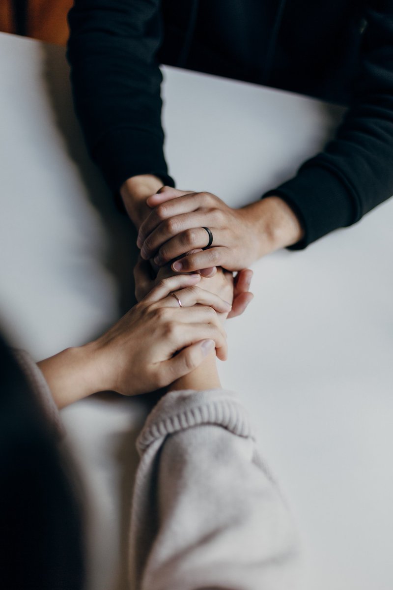KarisCollective's tweet photo. HEALTHY LOVE ❤️ can offer us deeper emotional intimacy &amp; vulnerability! Healthy love can be tough for people to do. One way to show love is to reach out to a friend or family member and tell them how much they mean to you. each out to Charissa at Karis Collective. She’s got you! https://t.co/PIYkarOXBy