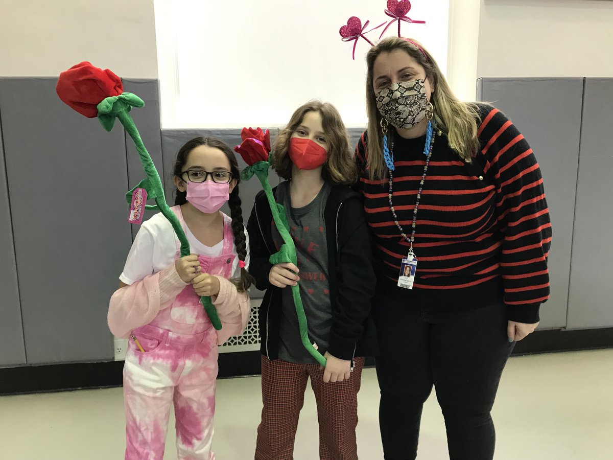 HES1929's tweet photo. Happy Valentine’s Day!  #HESCARES https://t.co/5n9jYleCNH