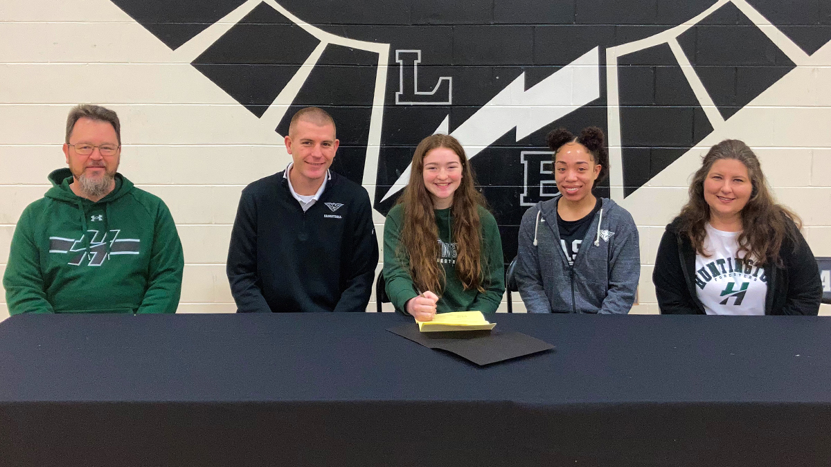 HU_Sports's tweet photo. Women's Basketball: Culler adds Sewak to 2022-23 roster
 - https://t.co/uIbIHK665t https://t.co/IHWnK5yzSw