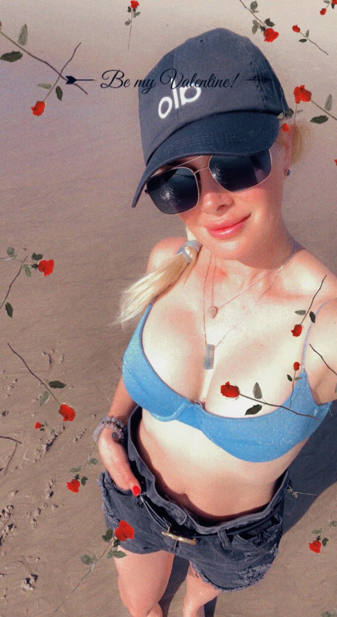Heidi Montag tweet media