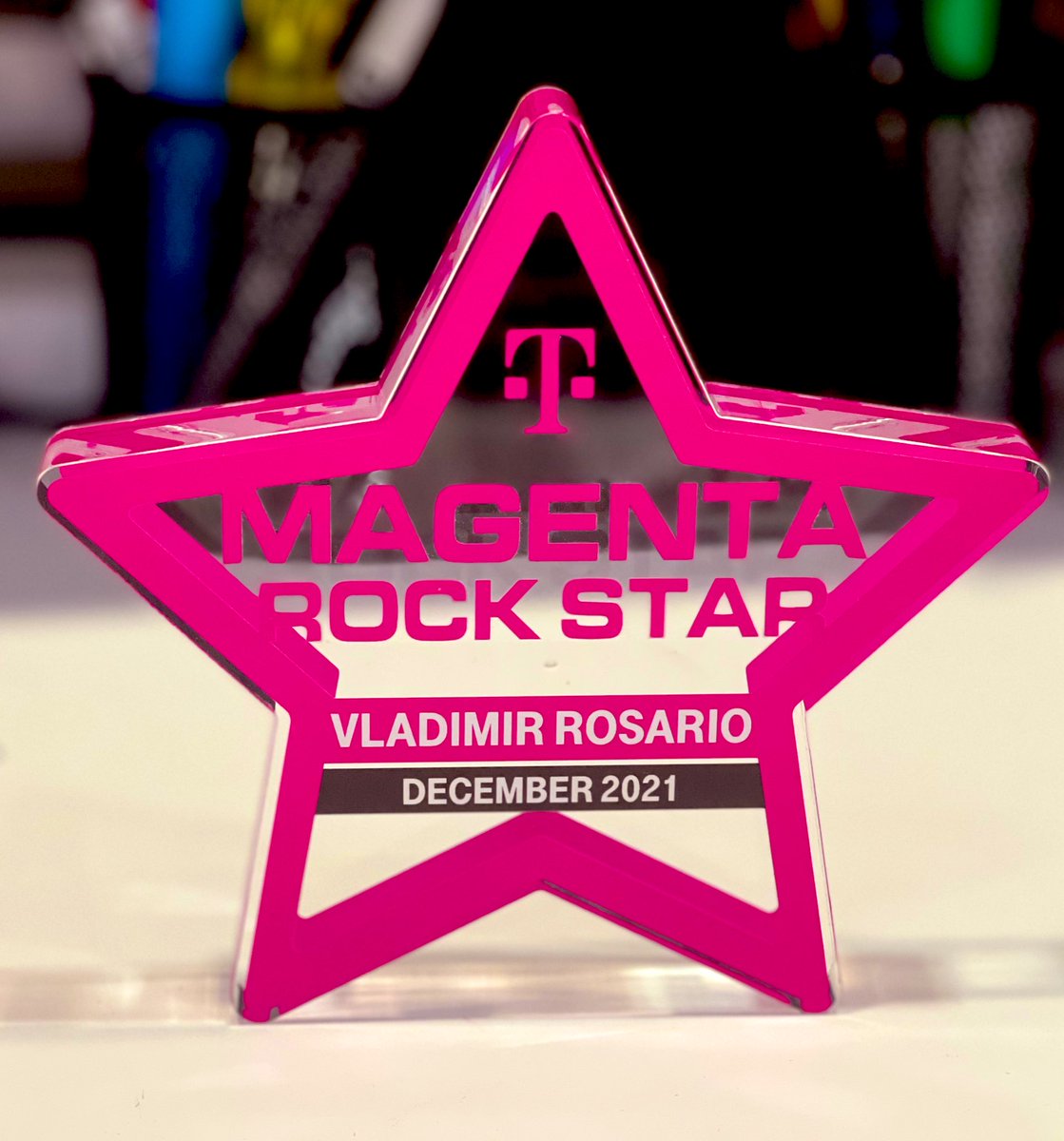 Look who just came in, my #MagentaRockStar award. “We can’t guarantee success, but we can strive to deserve it” <a href="/em_martinez9/">Em Martinez</a> <a href="/RyanShiell/">Ryan</a> <a href="/TMobile/">T-Mobile</a> #TMobile #EMpire #PBS