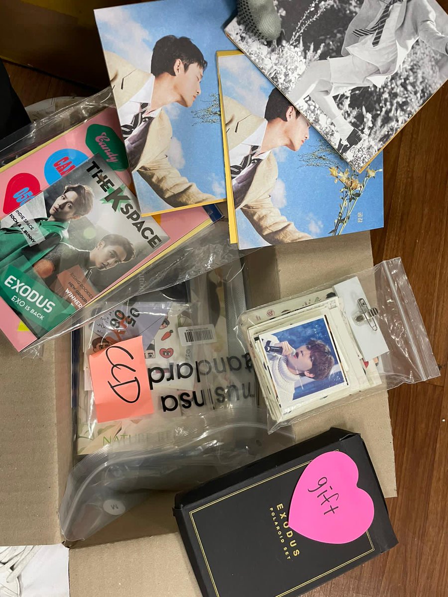 CCDebilShop's tweet photo. CCD BOX UPDATE!!!!
BOX #33
PICK-UP DATE : FEB. 9, 2022
ETD : FEB. 16, 2022
ETA : APRIL 6, 2022
BOX # : 1 JUMBO BOX
Thank you for trusting CCD SHOP.
#CCDShop_Update https://t.co/9sbG0nRaVx