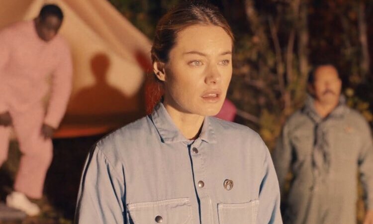 CamilleRBrasil's tweet photo. Camille Rowe como “Aurora” em “Cosmic Dawn” está magnífica! 👽✨ https://t.co/3oIk139s2l
