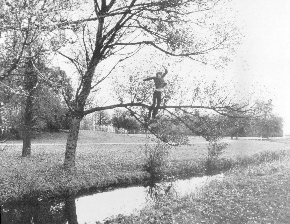 ulissescarrilho's tweet photo. Bas Jan Ader
Broken fall (organic)
1971
_
#BasJanAder https://t.co/kEdiXHWiRF