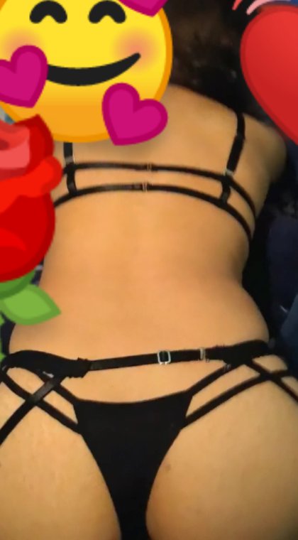 Janin64017299's tweet photo. No soy buena tomando las fotos 😅😅😅 la intención es lo que cuenta no? 😘😘 Feliz día mis amores 💘 https://t.co/9hUaTP5HRx