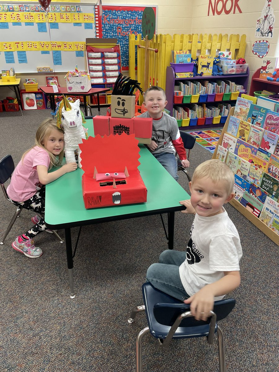 hannah_eiberger's tweet photo. Happy Valentine’s Day from these Sweethearts! ❤️ 💌 https://t.co/gFIKUmw55g