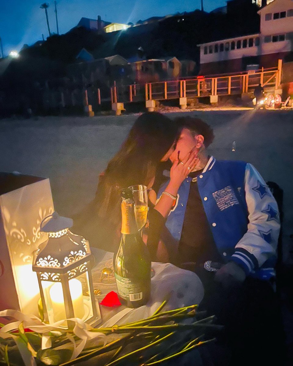 PHORAONE's tweet photo. Forever in Love ❤️ https://t.co/iEjoBmBmYv