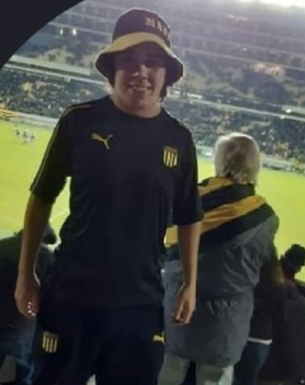 soportenm's tweet photo. @santidiaz1717 @DefensorSp Pa sos re feo jajajaja https://t.co/E4CGOqpqGW