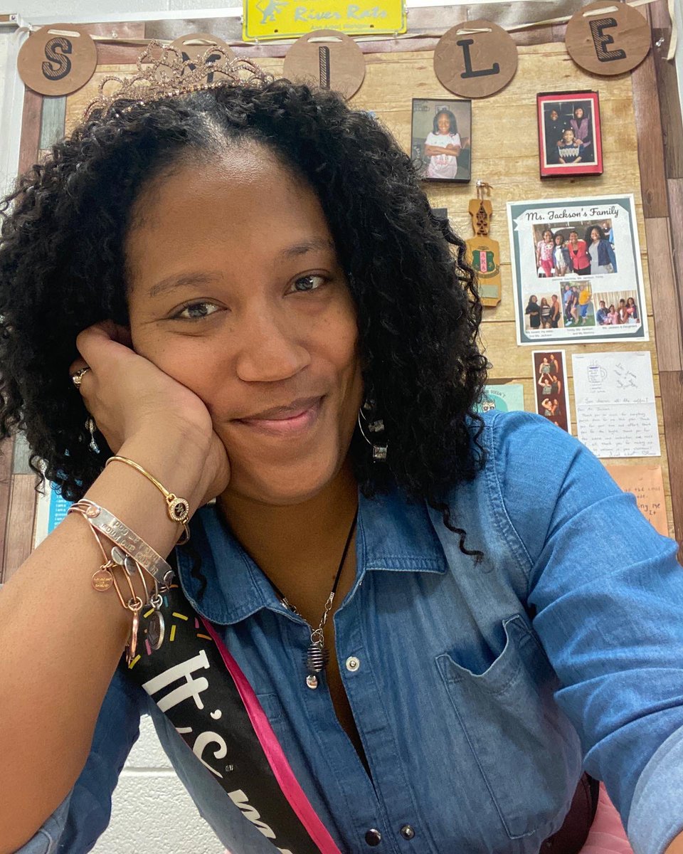 MsJacksonT3rd's tweet image. Chapter 41 Begins! #ValentinesBirthday 
#Chapter41 
#Teacher #Mommy #CheerCoach