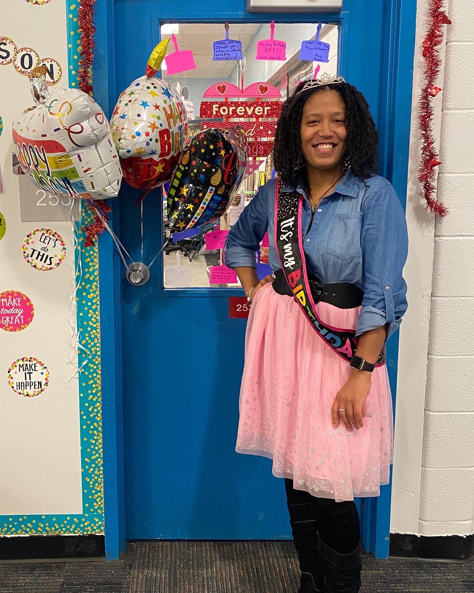 MsJacksonT3rd's tweet image. Chapter 41 Begins! #ValentinesBirthday 
#Chapter41 
#Teacher #Mommy #CheerCoach