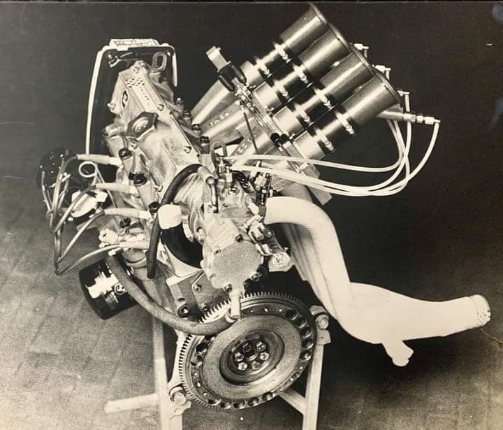 Uno de los primeros motores Fiat 128 a Inyeccion ...🤩