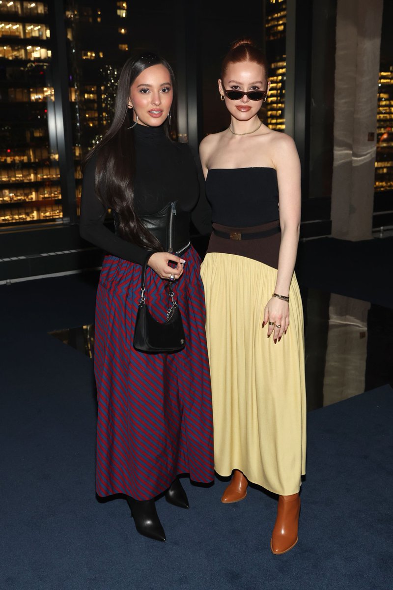 midiasmpbr's tweet photo. 📸 Madelaine Petsch ao lado da Faouzia durante o evento da Tory Burch em New York hoje (14). Estamos atualizando sempre nossa galeria, confiram: https://t.co/RUvPkzJyvo https://t.co/bZdzp9T1bQ