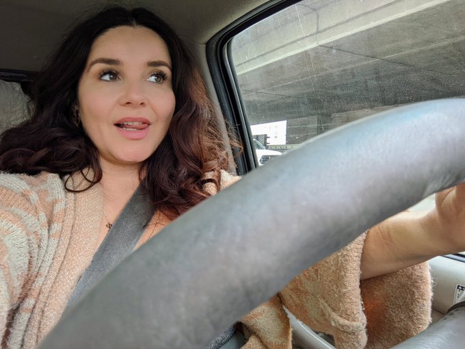 Driving home.  Smelling like pussy.  💘 Thx @vonbettie 💋 https://t.co/VCFRlTNzHu<a class="tags" href="/tag/vonbettie">@vonbettie</a>