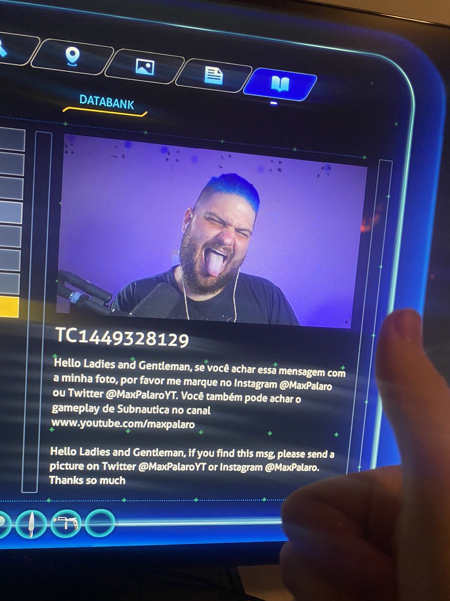 sandseer's tweet photo. @MaxPalaroYT Found your Time Capsule on stream! Thanks for the ion cubes 👍 https://t.co/CvGMxoOtET