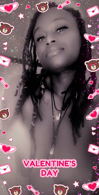 Happy Valentine's Day Babes 🥰💖 https://t.co/3tHRStZC3b<a href="/tag/selflove"class="tags"><span>#selflove</span></a><a href="/tag/loveme"class="tags"><span>#loveme</span></a><a href="/tag/prettypussy"class="tags"><span>#prettypussy</span></a><a href="/tag/phatty"class="tags"><span>#phatty</span></a><a href="/tag/flashingpussy"class="tags"><span>#flashingpussy</span></a>