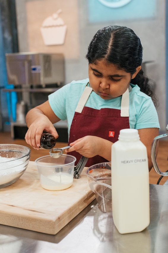 TeachThatAsh's tweet photo. I would do ANYTHING for this little lady.

Like, if she needed a blood sacrifice for a cake....I'd do it.

She's just the purest thing in this world. And I hope she only knows love and goodness forever.

#kidsbakingchampionship https://t.co/9aBVnve7kX