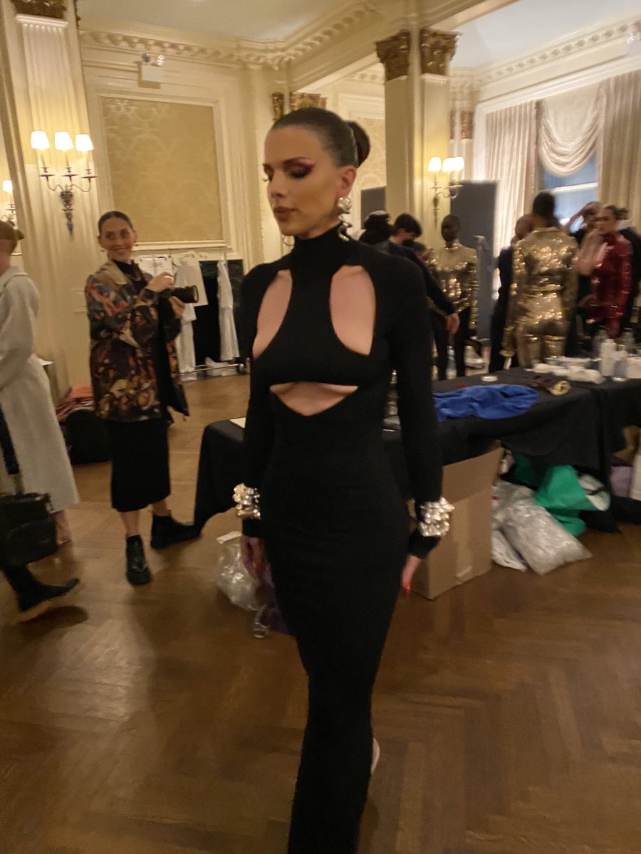 Look who opened the LaQuan Smith show—it’s Julia Fox #NYFW