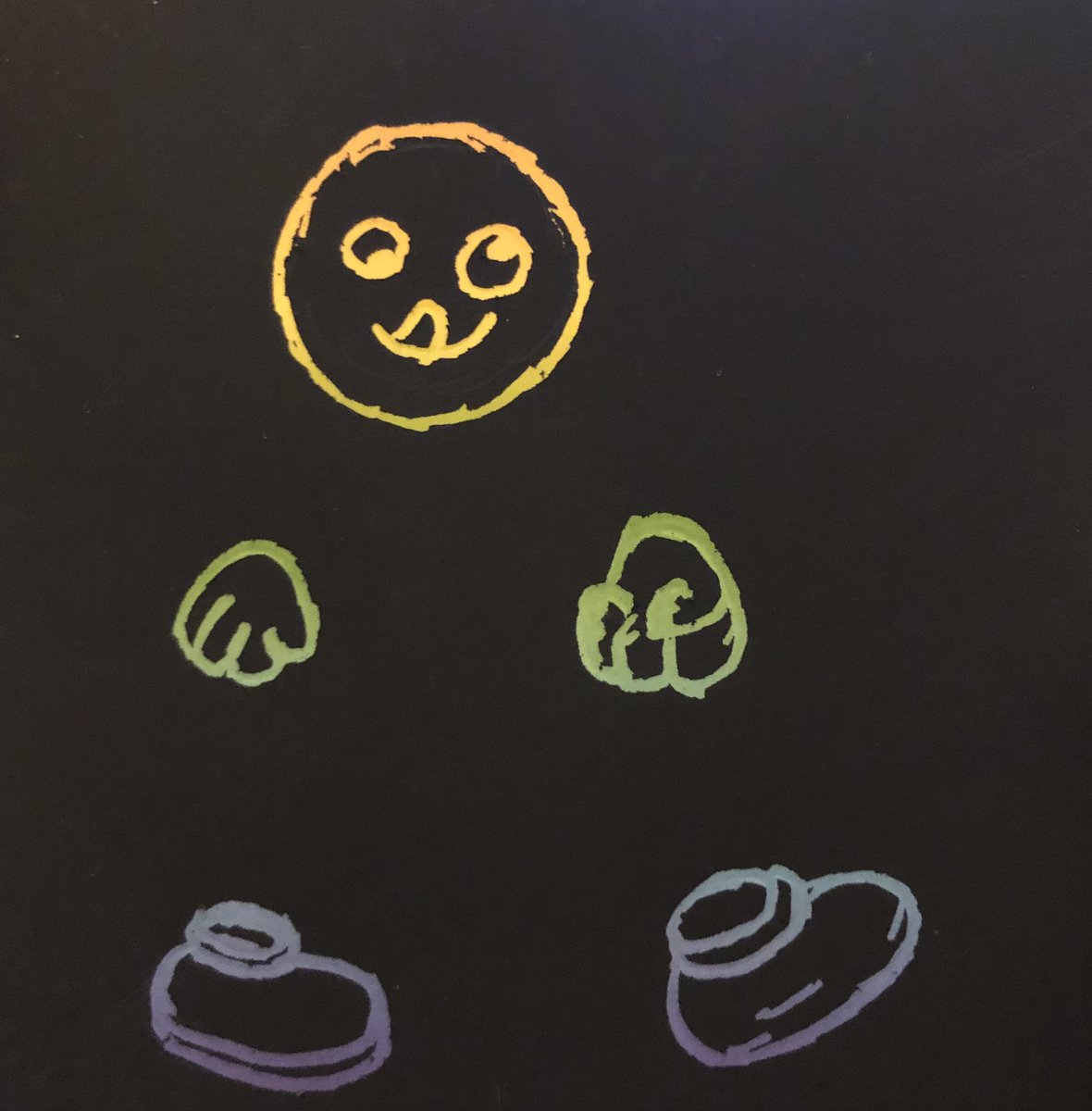 WalkingSmiley's tweet photo. On thé way 
#walkingsmiley
#NFT 
#Metaverse 
#NFTCommunity 
#NFTGiveaway 
#handmade https://t.co/kUcHsD4Uv7