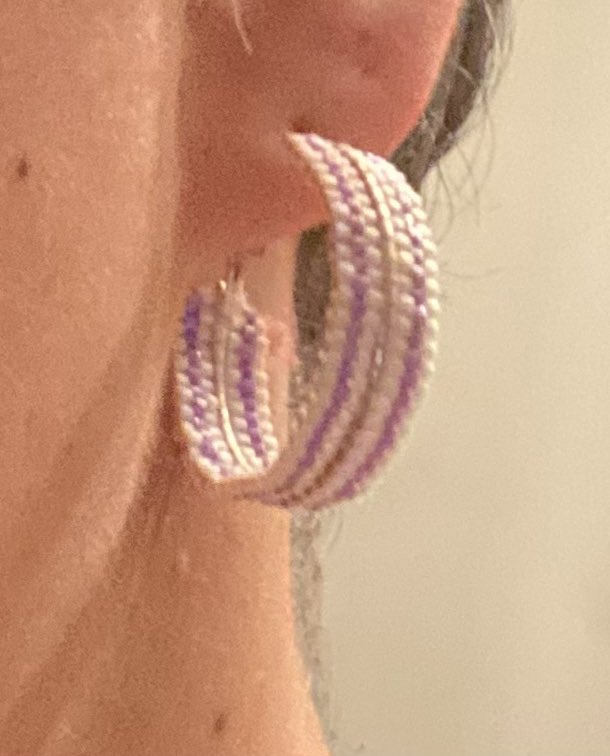 ruthgreen76's tweet photo. Today I did Wampum teachings and wore my Two Row hoops made by my cousin Natalie!
๐ #responsibilities #treaty #TwoRow #BeadsOverDiamonds https://t.co/AoVh018N1v