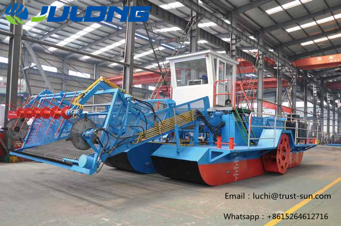 Full automatic water surface cleaning vessel. The vessel is used to clean the aquatic weed，water hyacinth，reed，floating garbage etc.If you need one，please don't hesitate to contact me！ #Aquaticweedharvester #rivercleaning #environmental #waterpalnts #environmental