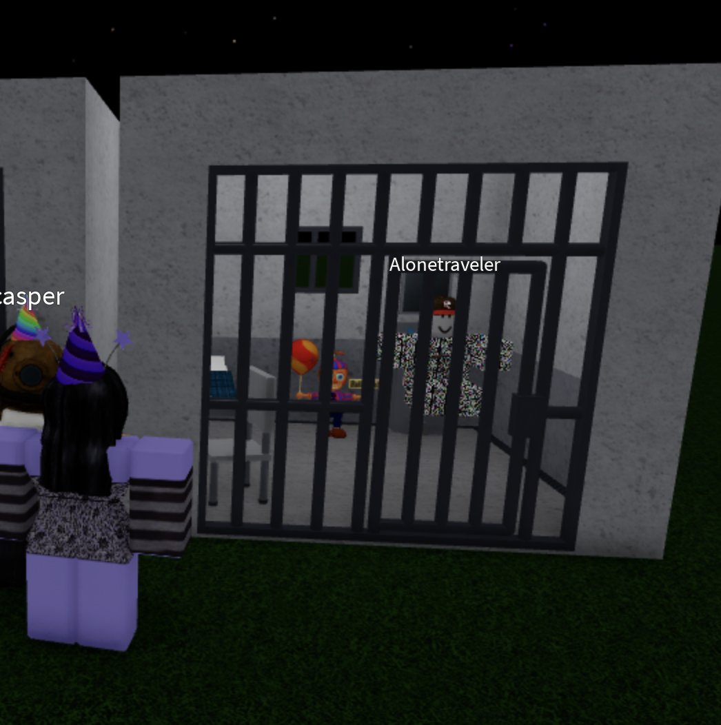 donkedup's tweet photo. DUDE ALONETRAVELER IN JAIL https://t.co/2e5dXhICtN