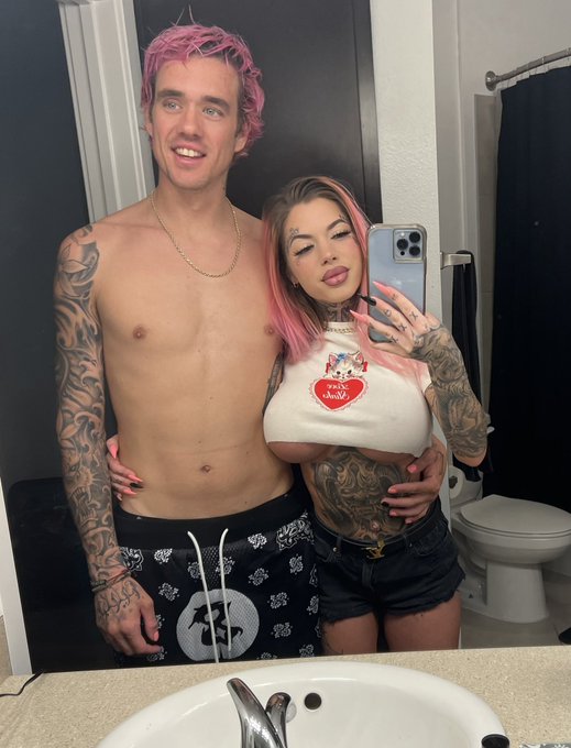 Instagram vs Twitter Happy Valentine&rsquo;s Day @keatonharrisbmx https://t.co/iYGcAfRE2i<a class="tags" target="_blank" title="On Twitter" href="/?out=eyJ0eXAiOiJKV1QiLCJhbGciOiJIUzUxMiJ9.eyJpYXQiOjE3MjAxODIwNTcsImlzcyI6InR3cG9ybnN0YXJzLmNvbSIsIm5iZiI6MTcyMDE4MjA1NywiZXhwIjoxNzUxNzE4MDU3LCJyZWRpcmVjdF91cmwiOiJodHRwczovL3R3aXR0ZXIuY29tL2tlYXRvbmhhcnJpc2JteCJ9.y2bFjg4n2OhJ5uBPzUW7I4GVlAUJOCdxNKjvHsxFjJwwDqS_xpIphC6htyUORrDsIncp5lGRAPFuIxGdfa9JVg">@keatonharrisbmx</a>