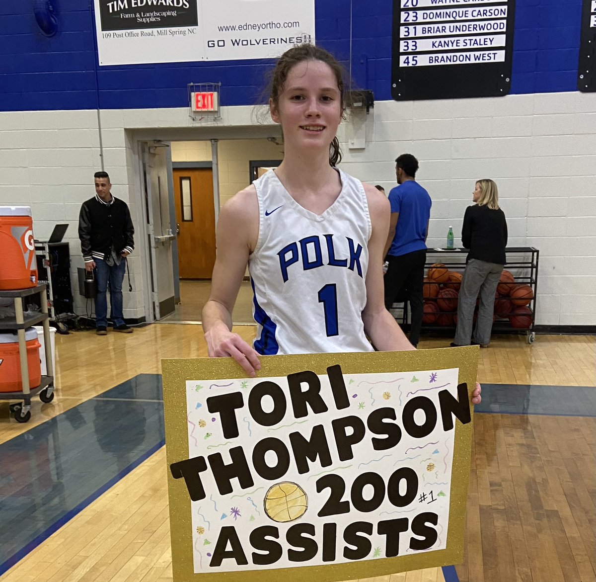 Amber Thompson tweet media