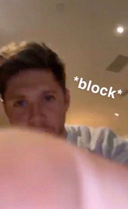 Tell me why this man sent me a d*ck pic this morning then post a pic of a female with &ldquo;😍😍❤️&rdquo; an hour<a href="/tag/happy420"class="tags"><span>#happy420</span></a>