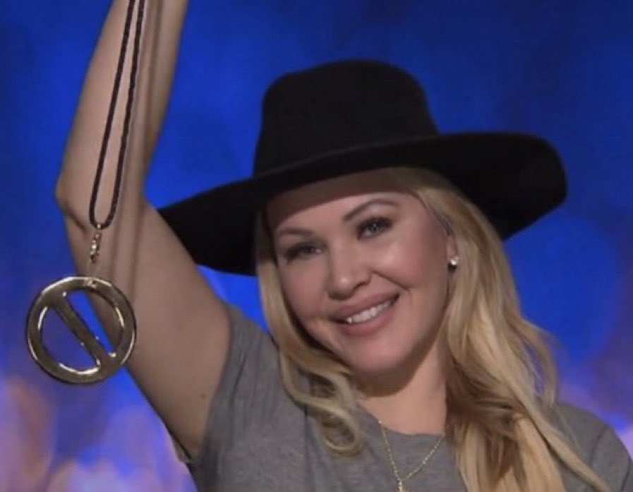 JanellePierzina's tweet image. The house didn’t deserve her. Shanna for AFP ❤️❤️❤️❤️❤️ 👑 #cbbus3 #celebrityBB