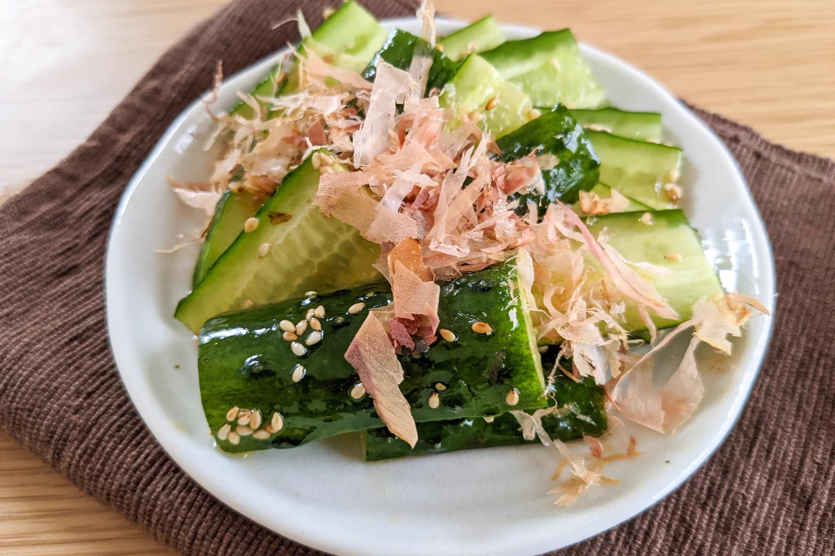 ぽん酢の酸味がきゅうりとよく合いそう！切って混ぜて漬ければ完成の「きゅうり」レシピ！