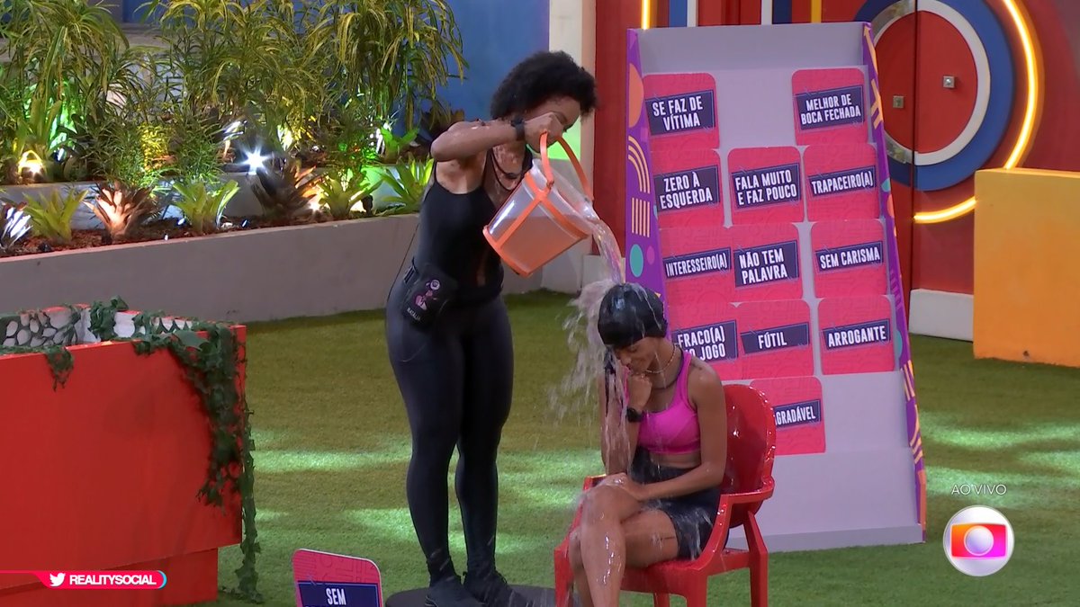 ribeiirofelipe's tweet image. nesse calor lembre sempre de regar sua planta #BBB22