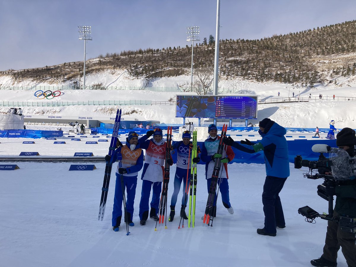SebDuval's tweet image. Les biathlètes français en argent derrière la Norvège sur le relais #Beijing2022