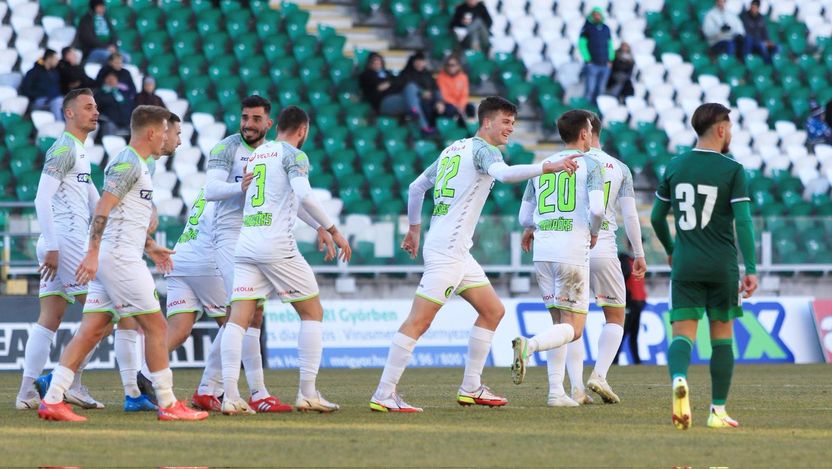 bsc1924's tweet photo. Halácsi Mirkó: Méltatlan a mostani helyezés a csapathoz.
#Budaörs #bsc1924 #hajrabudaors #foci #labdarugas #NBII #HalacsiMirko
https://t.co/yOND5dhdKl https://t.co/TIN2FlaBnI