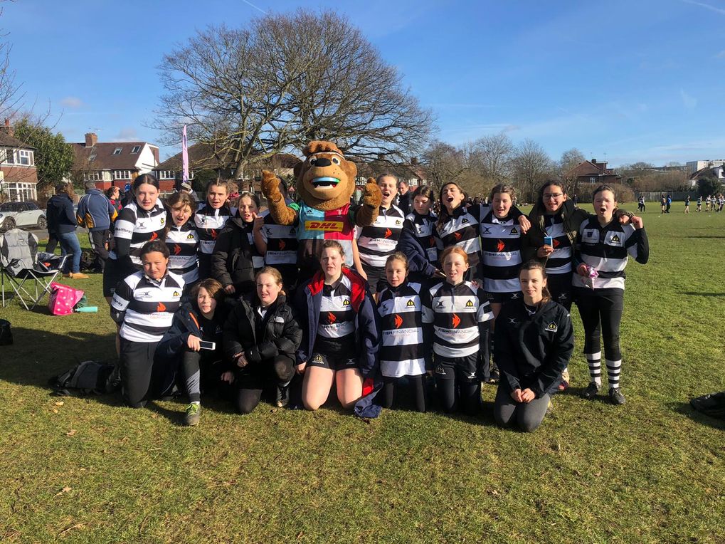 Girls Rugby Flourishing In Farnham
fishsaltus.co.uk/news/girls-rug… Fish Saltus have long been keen supporters of community sport in and around Farnham and, as proud Principal Partners of Farnham Rugby Club, it is especially rewarding to see that girls rugby is flourishing at the club!