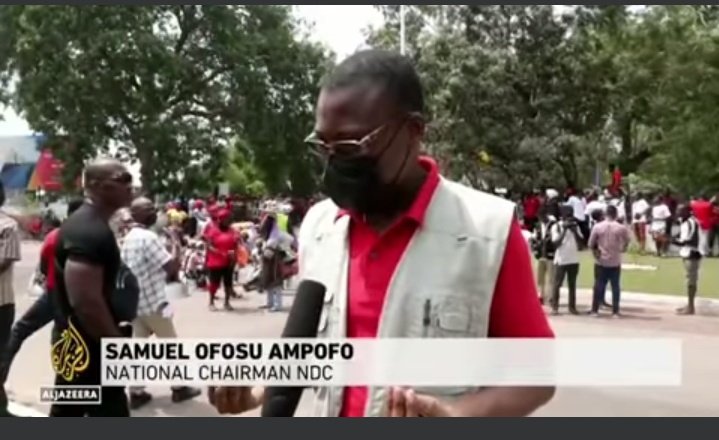 cbedzina's tweet photo. @AJEnglish @AlJazeera_World your reportage on the latest demonstration in Ghana 🇬🇭  on the E-levy introduced by Government has a swap of identity of people interviewed. The name and description for the people in the pictures attached were swapped.
Kind regards https://t.co/rfPpPdQRRY