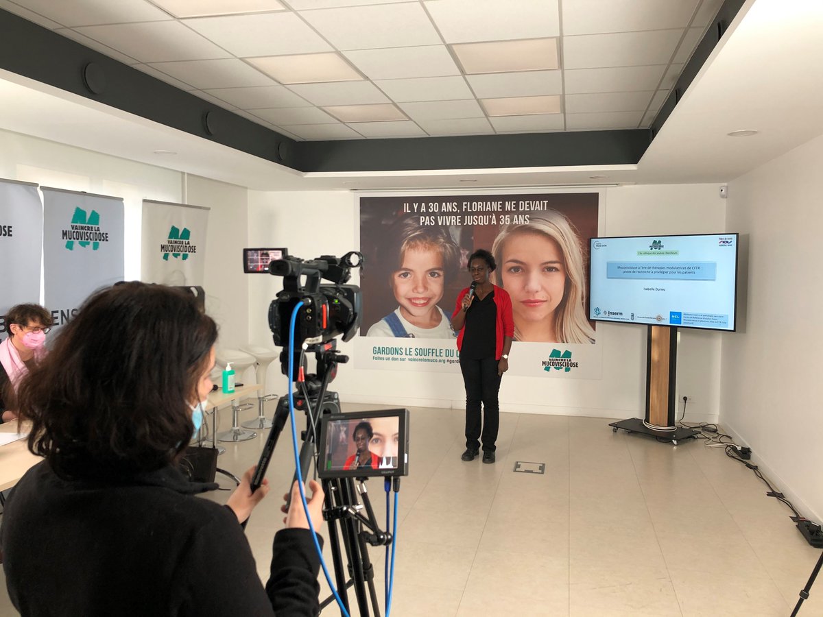 #CFJC2022
C’est parti pour le lancement du Colloque Français des Jeunes Chercheurs😎
Retransmis en visioconférence, une vingtaine de jeunes chercheurs présenteront leurs travaux de recherche sur la mucoviscidose.
Une journée riche et intense s’annonce pour nos jeunes chercheurs😉