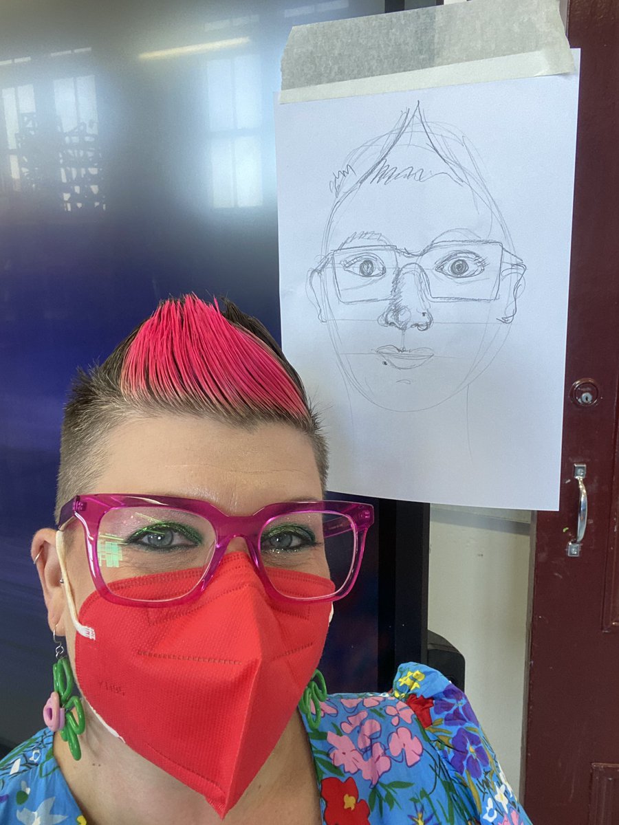 missjessm's tweet photo. Art mimicking life! 🧐 #art #drawing #modellinglearning #skill #practice @MosmanHS https://t.co/JCs2cuIGLX