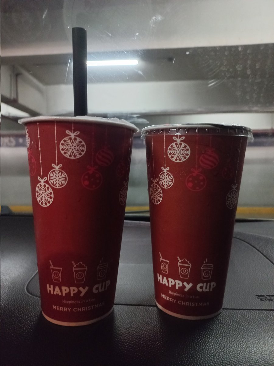 baeyhanne's tweet photo. Really love the Okinawa and Dark Chocolate milktea from Happy Cup! Cant wait to receive my DIY Happy Cup order. ❤❤💚💚 #HappyCup #SMCebu https://t.co/N3m7IHbWQB