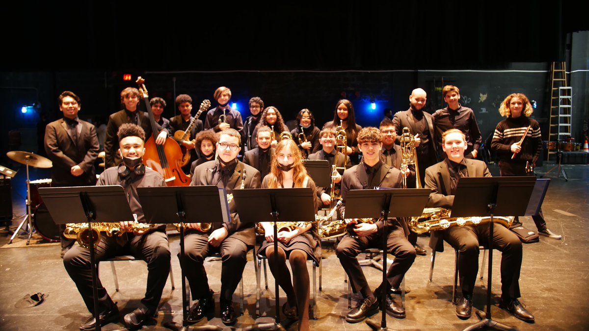 PCTIBands's tweet image. Last Friday, the PCTVS Jazz Band performed at Rowan University’s 51st annual Jazz Band
Festival. Band members were thrilled to play again. Friday marked the Jazz Band’s first
performance since March 2020.
@RowanMusicDept
@PCTI1
#RowanUniversity
#PCTVS
#JazzBand