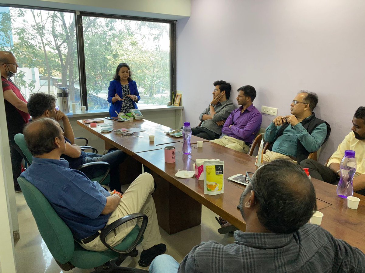 TAYS4Business's tweet photo. 12.02.2022 
T4B Business #Pune Chapter Meetup held at TBL Space CoWorking @TBLSpaces, Balewadi.
What an amazing meeting organised by TAYS4Business (T4B) Pune Chapter, all members participated with full of passion, excitement to learn new things, helping the members,

Cont -- https://t.co/0YNW7mug4j