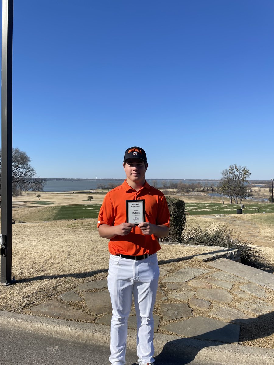 grantmorris05's tweet photo. Glad to start the spring season with a Win .Good round of 70 , with 7 birdies and 5 bogeys! https://t.co/19nYIljKPf