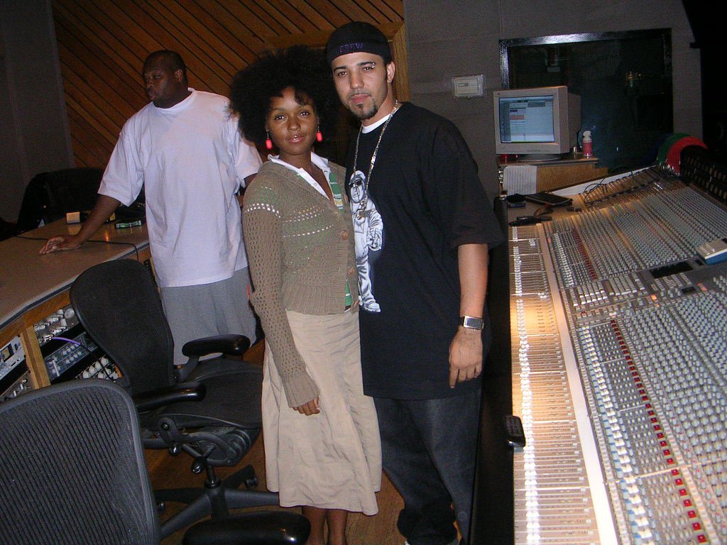 devineevans's tweet photo. Super super throwback. Where it all started. #ATL #stankonia #devineevans #janellemonae https://t.co/v5fyHENESc