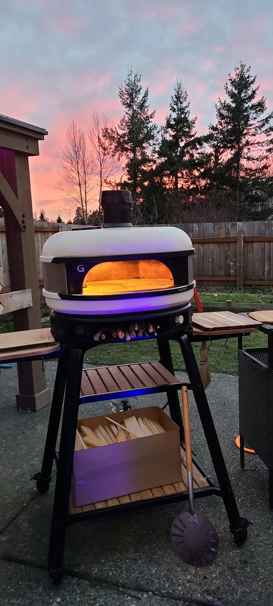 jsilverman36's tweet image. Happy Valentines Day to my @gozney Dome. May we see many a sunset together ❤️