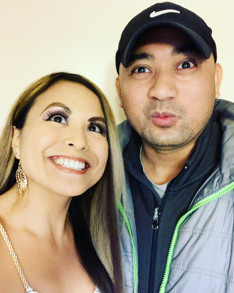 TiffanyPonce's tweet photo. Happy Valentineโs Day!! ๐โค๏ธ Love & #Gratitude always! ๐๐ผ Remember to set the intention for all that you have on your #WishList, and be open to each #SweetSurprise, every single day. โบ๏ธ๐๐ถ๐ซ @browneyesjeff https://t.co/cpxECx6L7f #jeffko #love #laughter #blessings #ValentinesDay https://t.co/DG2ugBverr