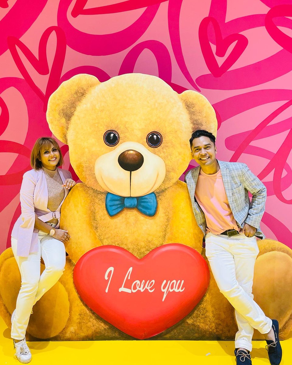 Rakhi_Mahbuba's tweet photo. Happy Valentine’s Day everyone! Hope you had a wonderful one. https://t.co/4s4i8yoPXF
