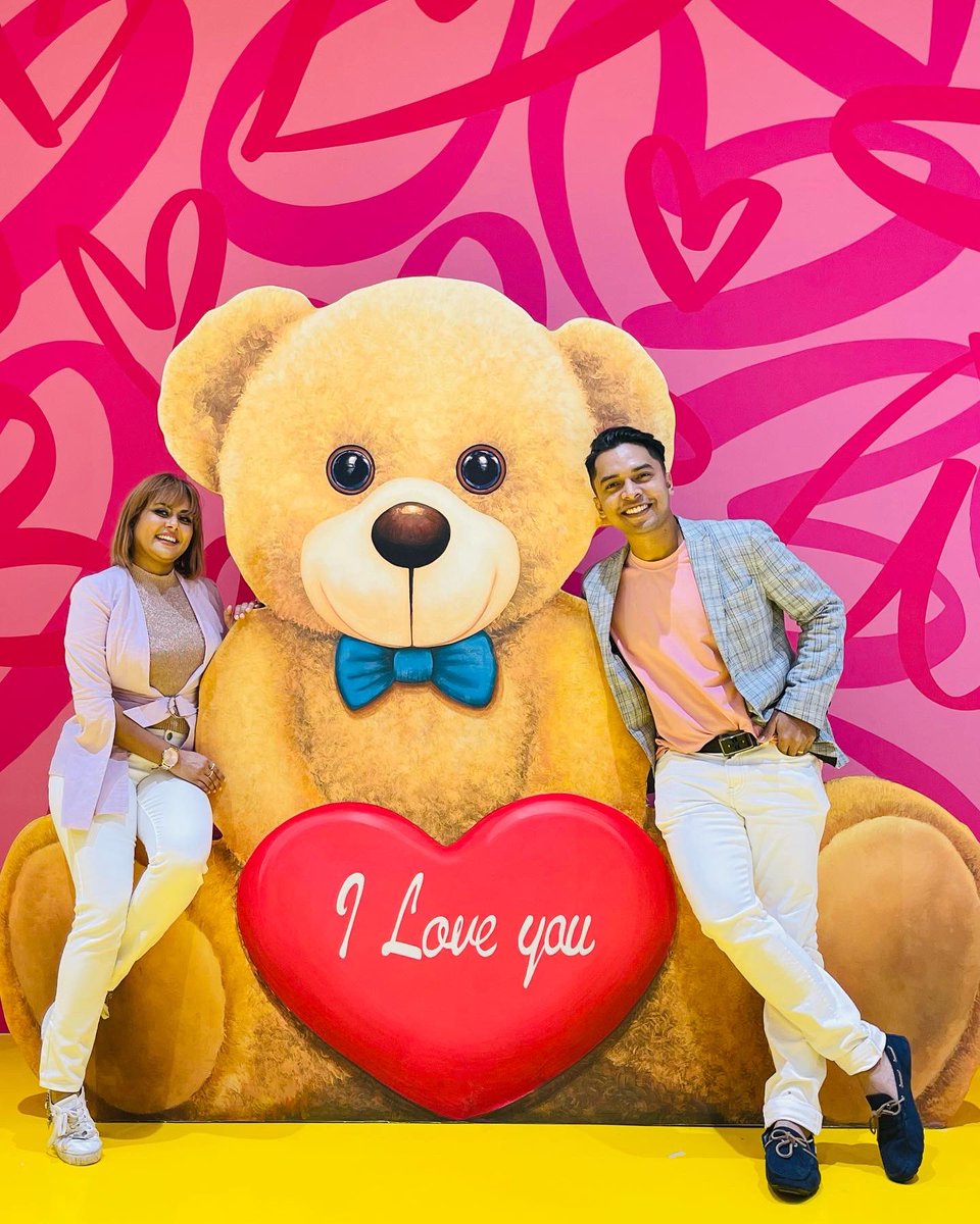 Rakhi_Mahbuba's tweet photo. Happy Valentine’s Day everyone! Hope you had a wonderful one. https://t.co/4s4i8yoPXF