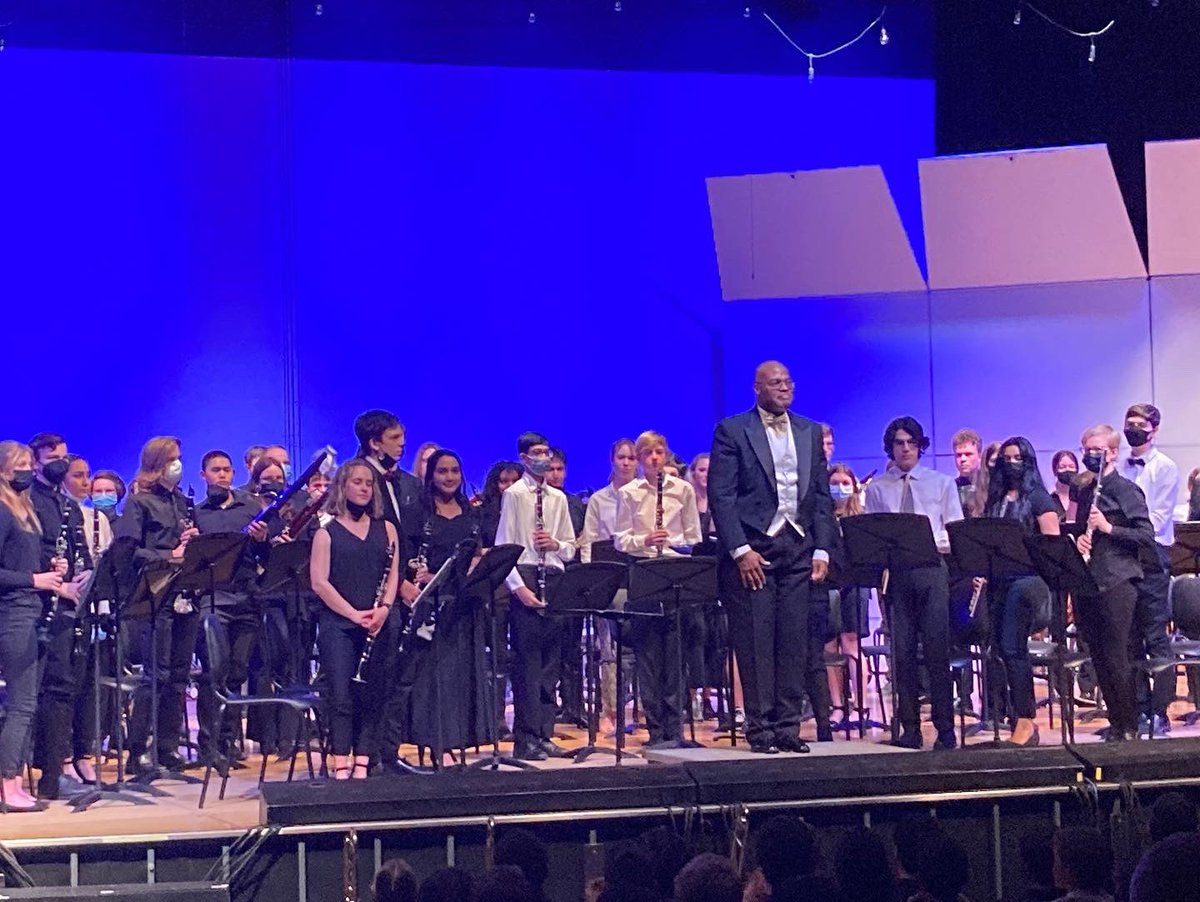 SVVSDFineArts's tweet photo. Our 2022 MS &amp; HS Honor Band did a phenomenal job tonight! Congratulations to our musicians and directors who worked so hard to make it all possible. What a sweet way to spend Valentines Day! 🥰👏🏼🎶 #SVVSDMusic #stvrainstorm https://t.co/BWNAhKFwdk