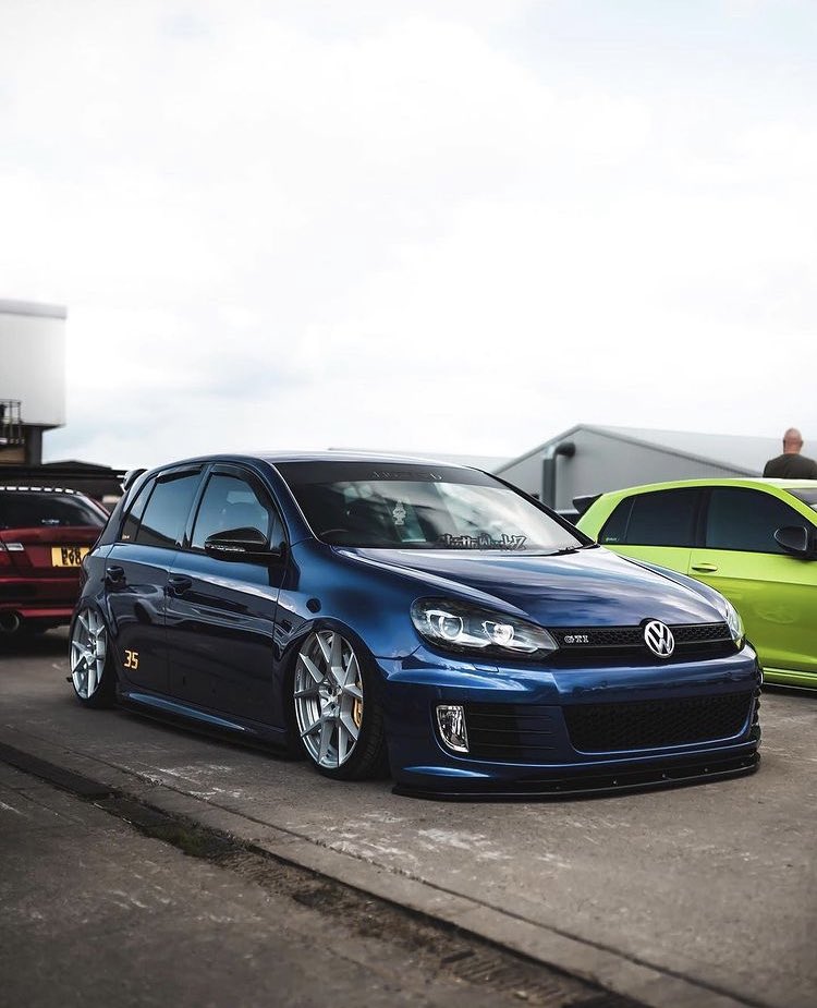 EpicDubs's tweet photo. 🥶

#VW #Volkswagen #Mk6 #GTI #Edition35 #Mk6GTI #Rotiform #Stance #DubLife https://t.co/J98nKSrpDQ